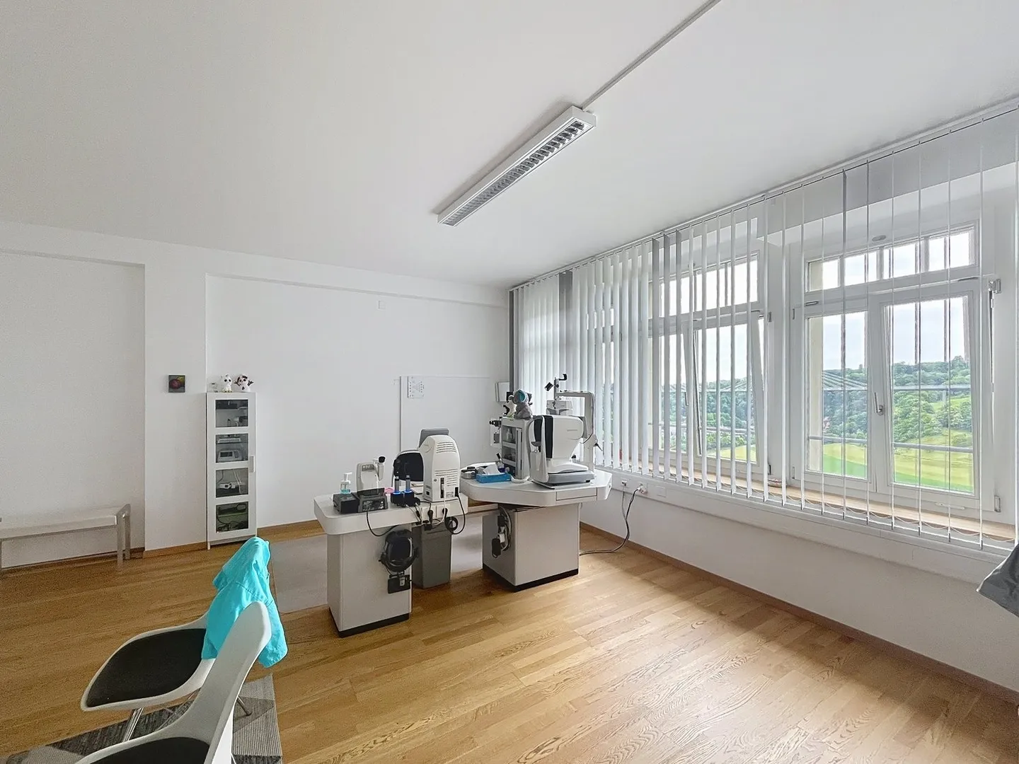 Bureaux de 104 m2 à louer à Fribourg - Photo 2 sur 8