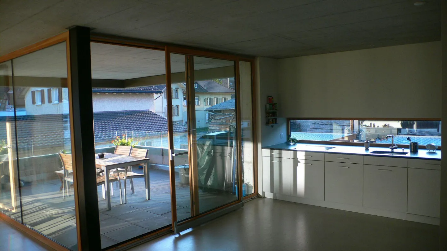 Light-flooded, spacious 3 1/2 room apartment - Photo 3 of 5