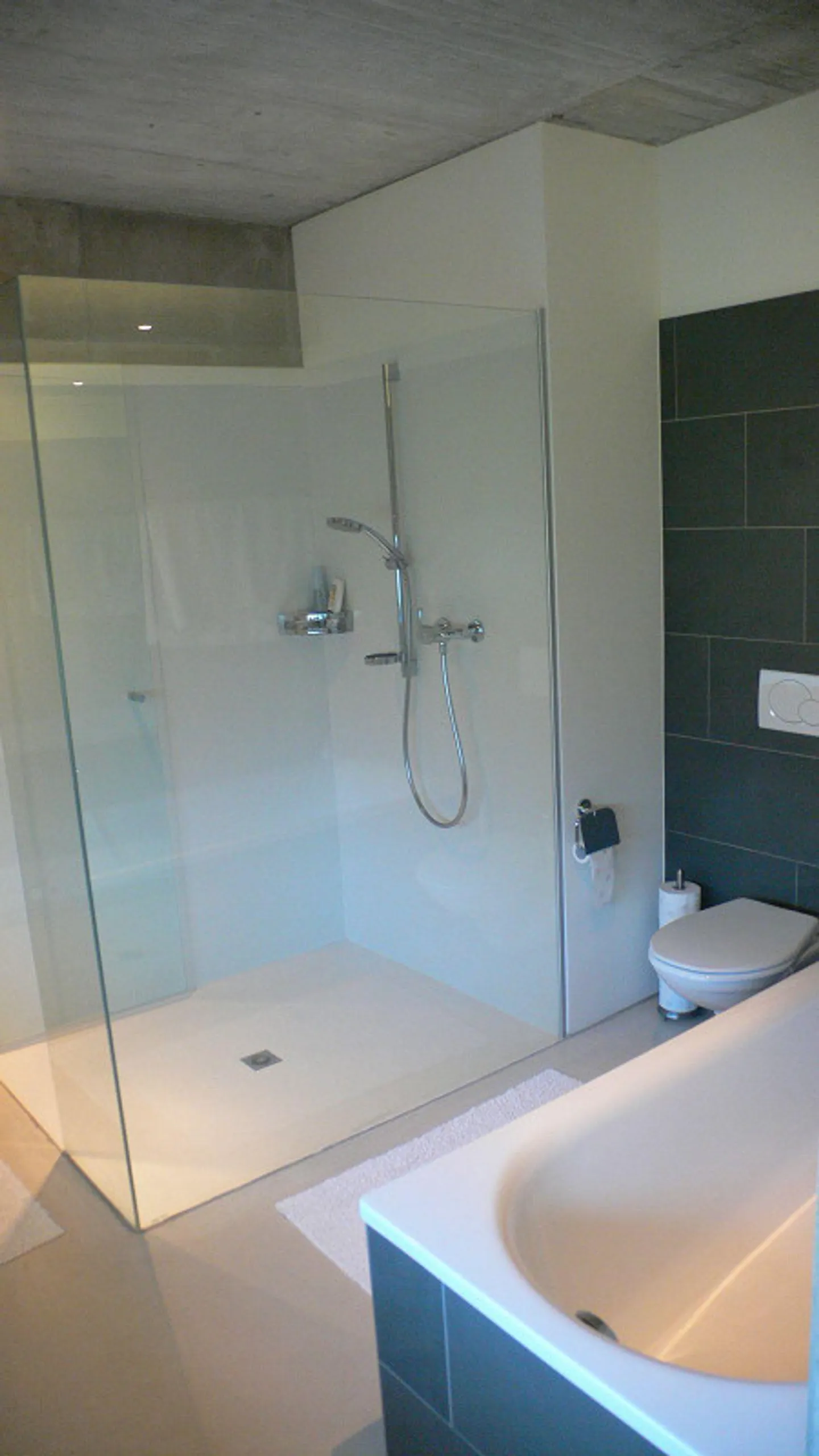 Light-flooded, spacious 3 1/2 room apartment - Photo 4 of 5