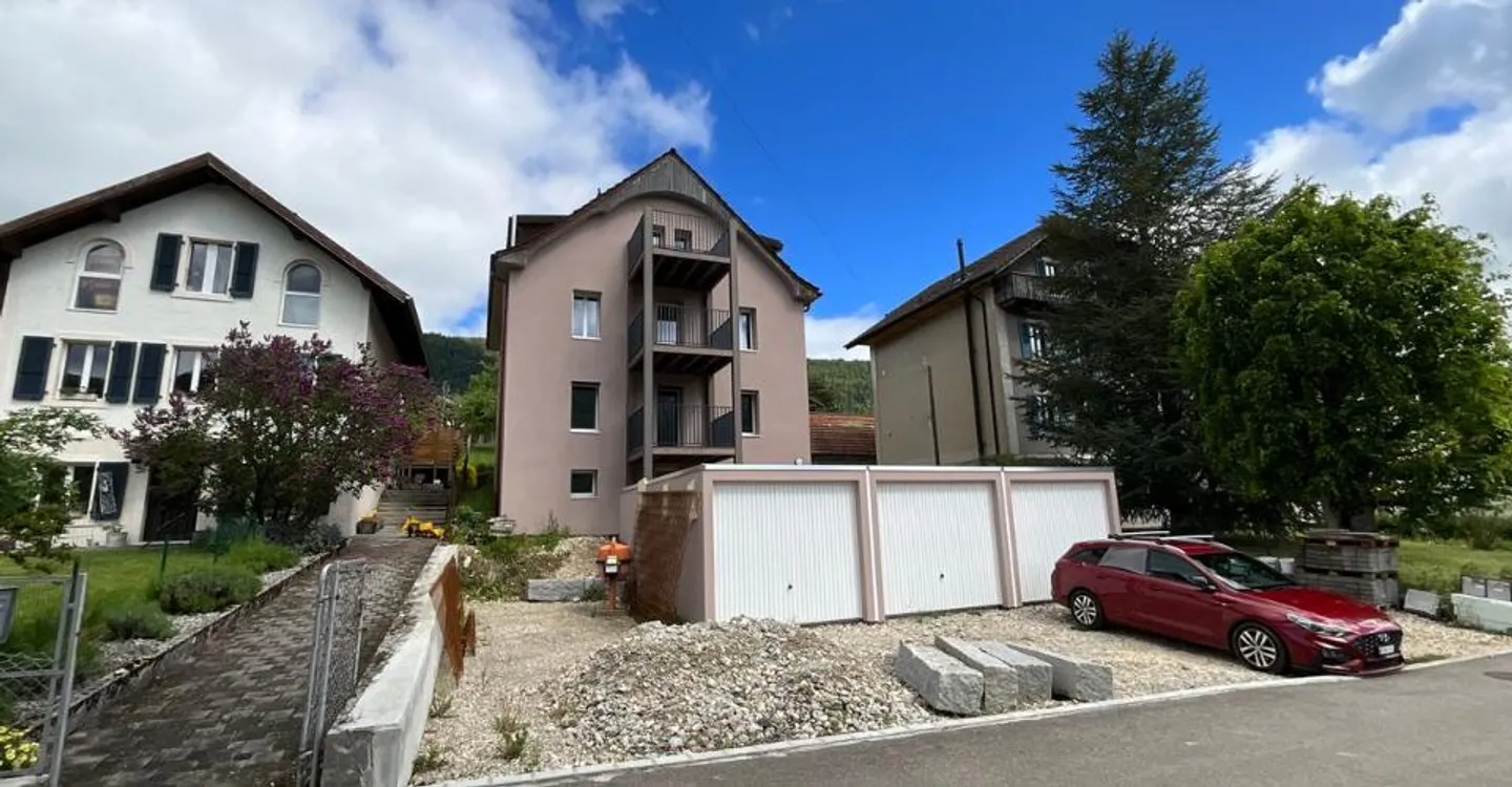 Appartement rénové avec terrasse - Photo 6 sur 6