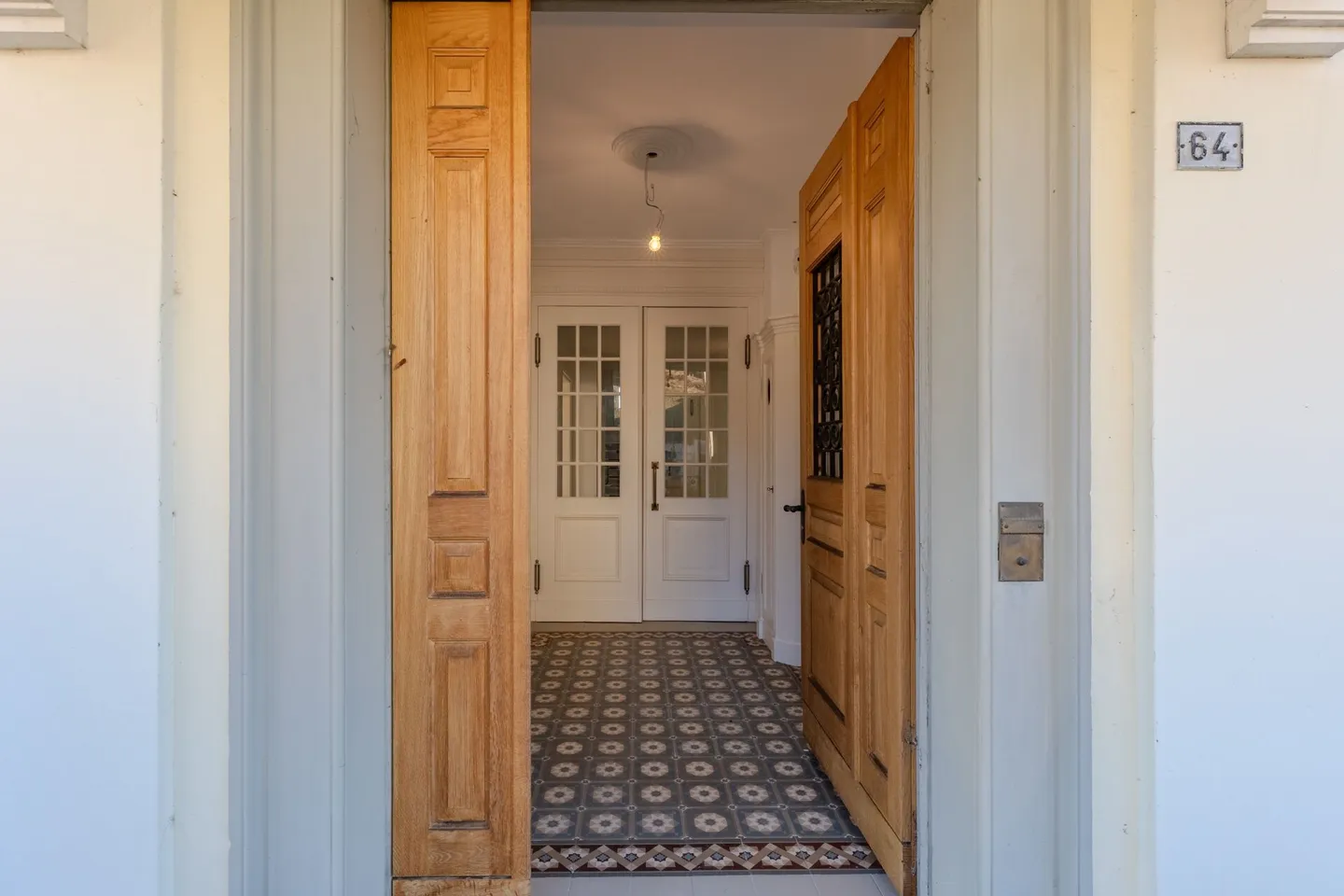 Villa esclusiva - Eleganza senza tempo e potenziale versatile (Regione di Wil SG, Thurgau) - Foto 2 di 10