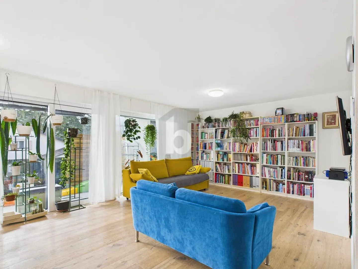 LUMINOSO CON MIGLIOR COLLEGAMENTO - Foto 3 di 5