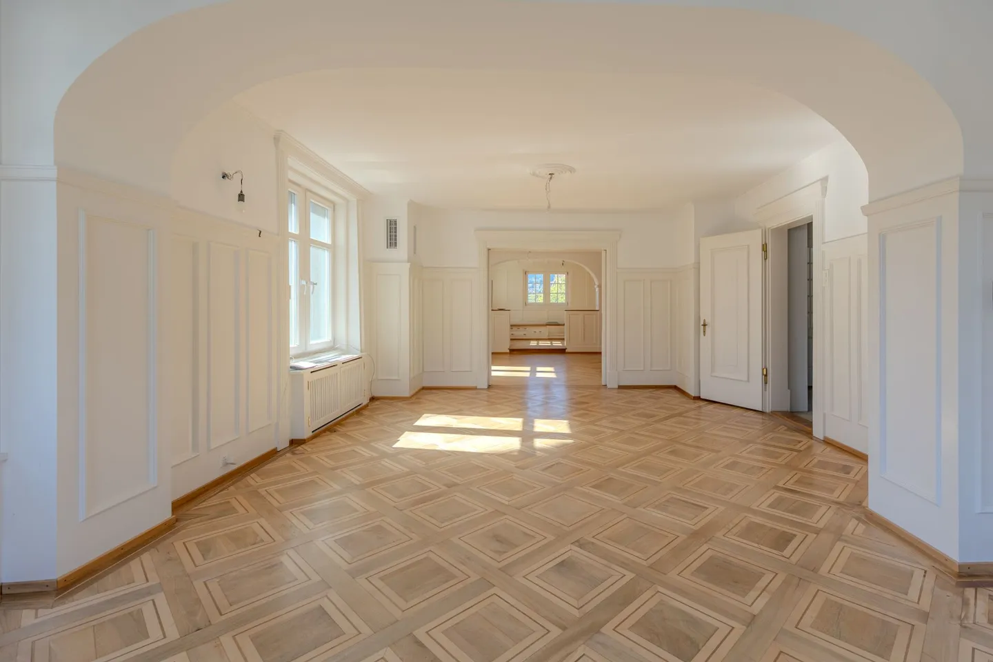 Villa esclusiva - Eleganza senza tempo e potenziale versatile (Regione di Wil SG, Thurgau) - Foto 3 di 10