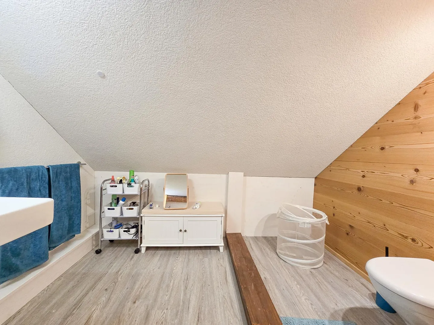 Appartement sous les combles de 4,5 pièces - Photo 15 sur 22