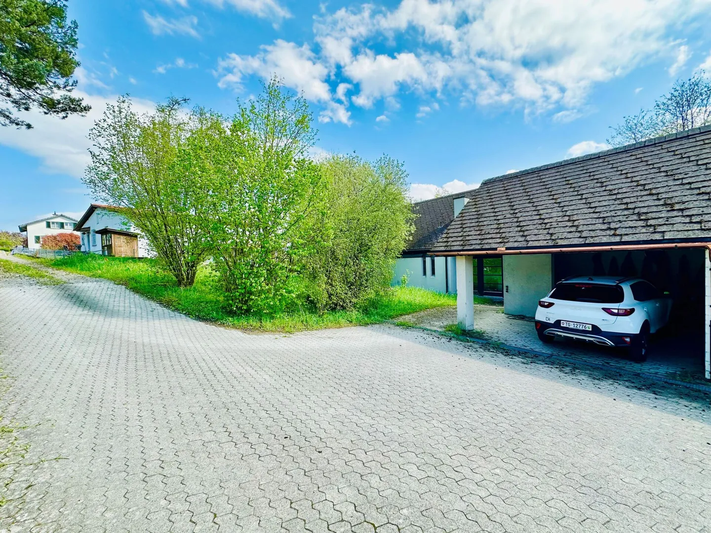 Maison individuelle de 5,5 pièces dans la verdure - Pure tranquillité et qualité de vie - Photo 1 sur 17