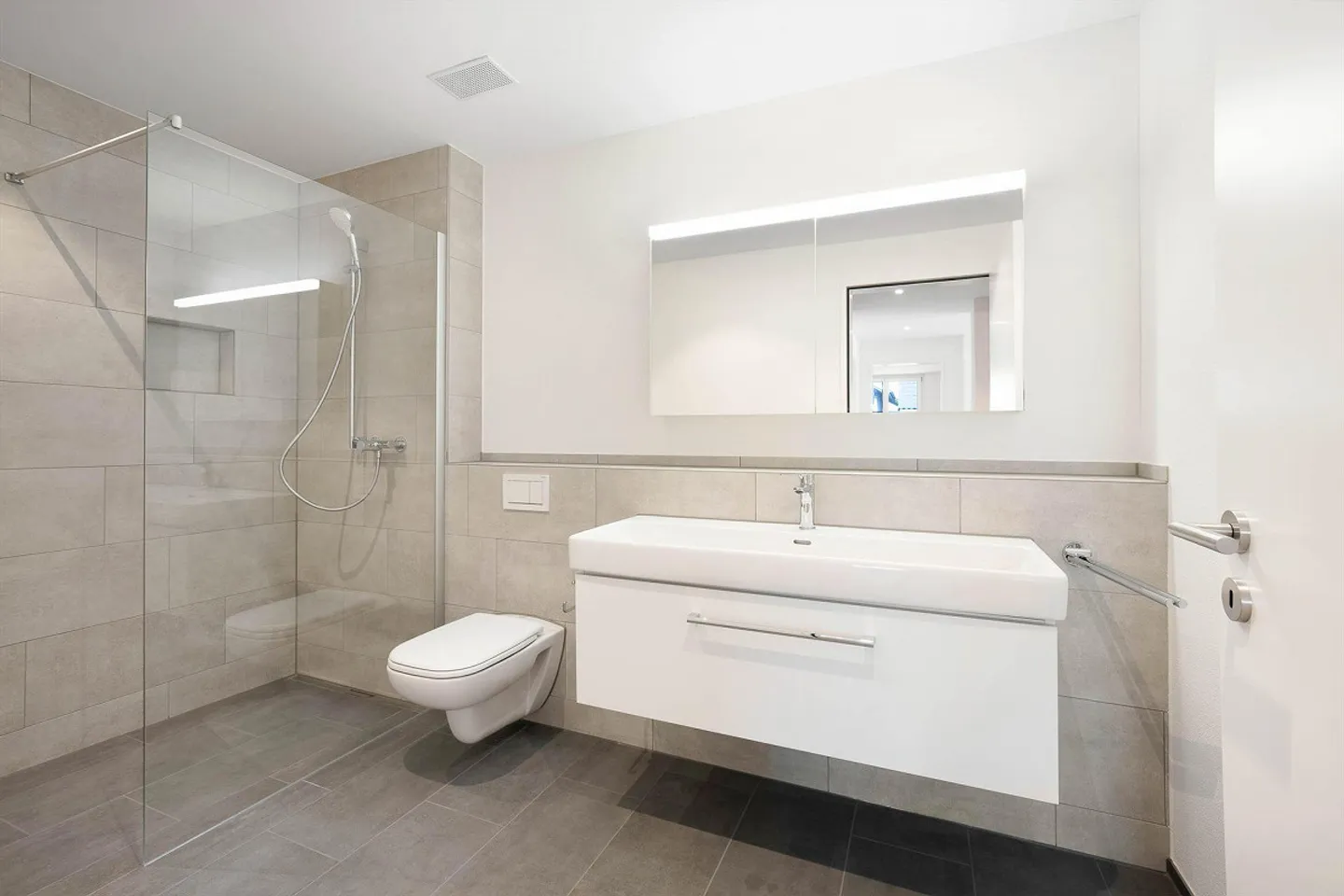 Dream home in a quiet location in the idyllic Eschikofen - Photo 1 of 9