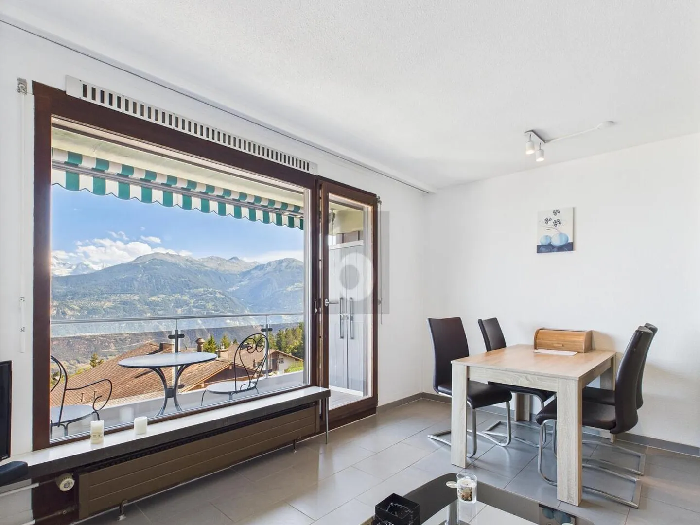 Appartamento in vendita - Foto 3 di 6