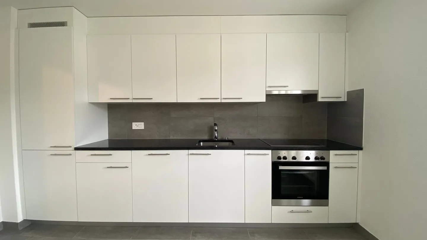 Four-Room Apartment - Photo 5 of 10