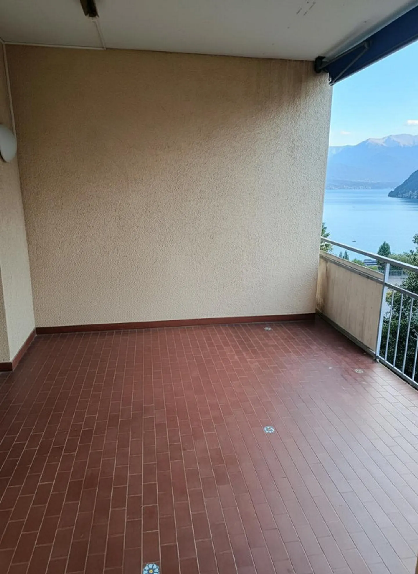 MINUSIO - À vendre 3,5 pièces avec piscine intérieure également résidence secondaire - Photo 15 sur 24