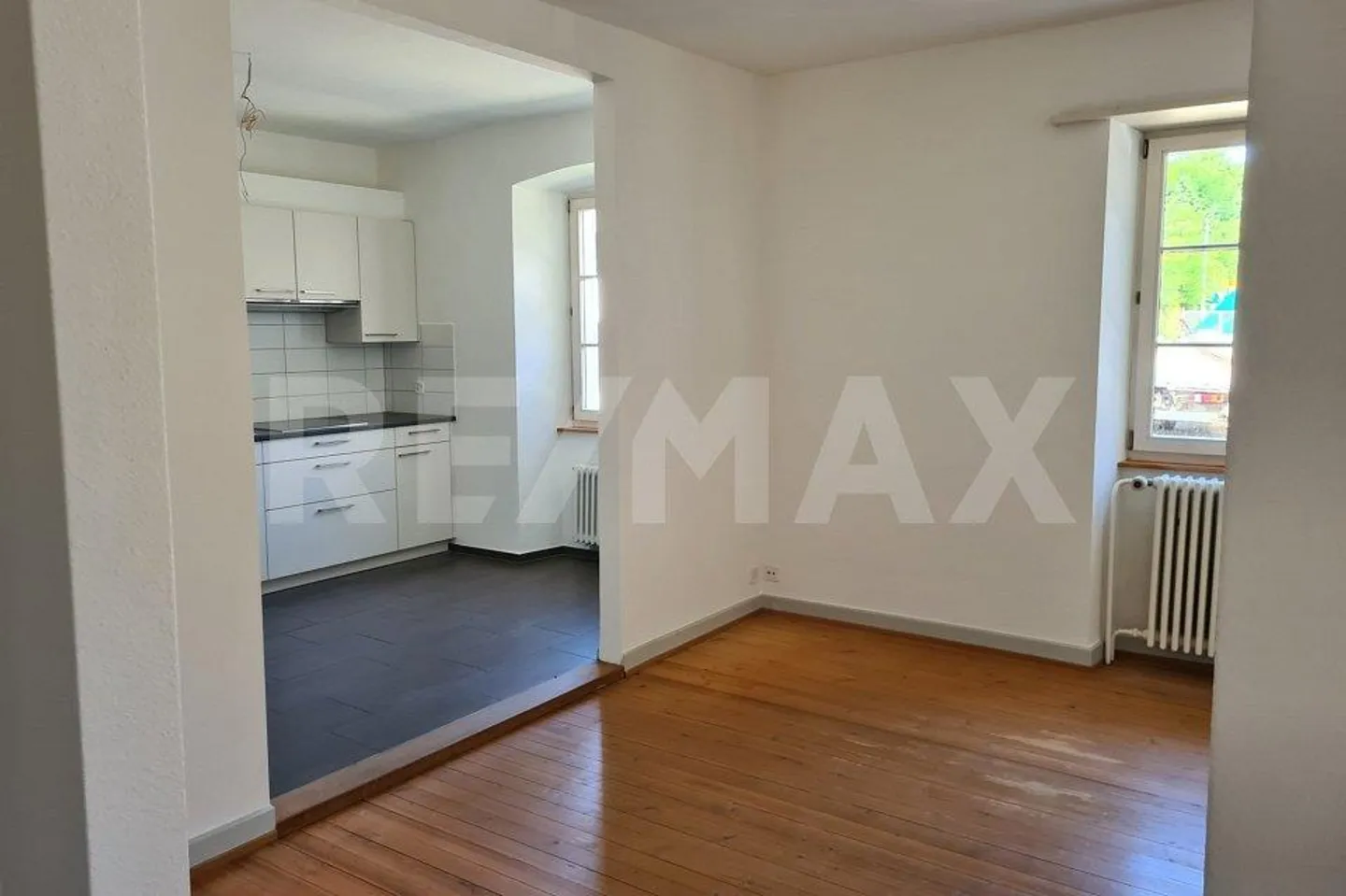 Historical & Modern Living - Photo 4 of 9