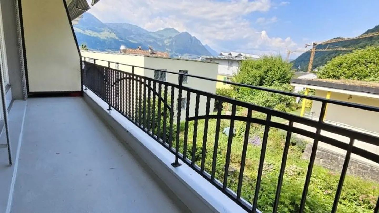 Appartamento con vista panoramica sulle montagne circostanti e vista sul lago - Foto 3 di 7