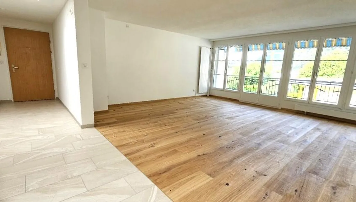 Appartamento con vista panoramica sulle montagne circostanti e vista sul lago - Foto 4 di 7