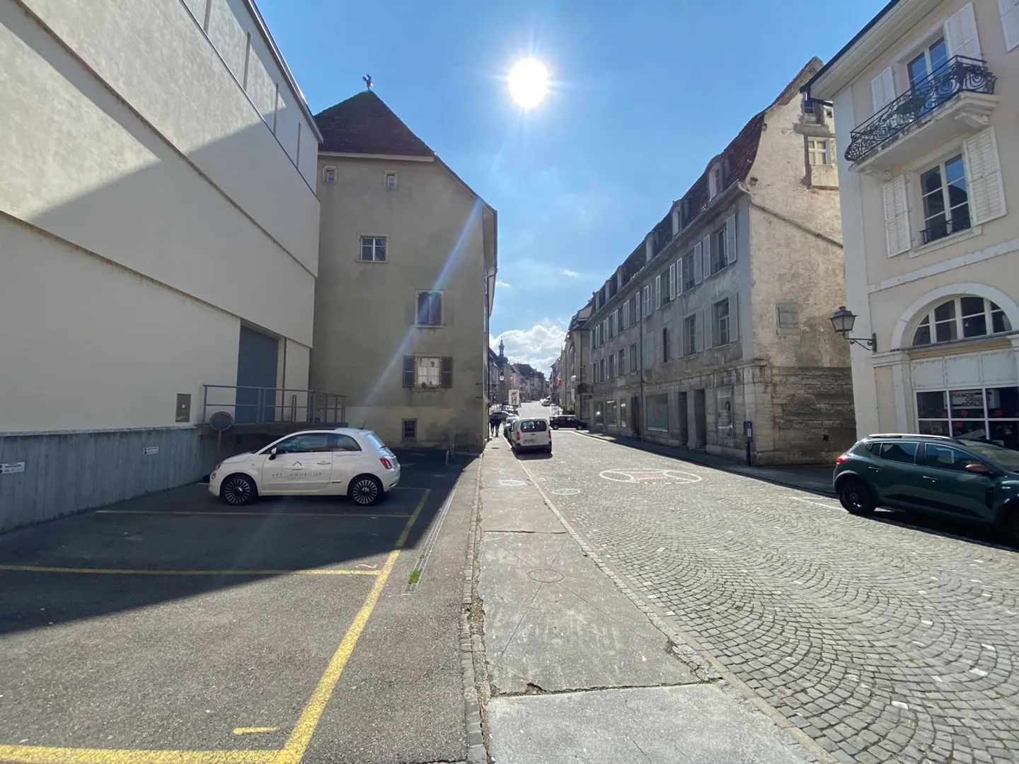 Gebäude mit 5 Wohnungen und einer Gewerbefläche. - Foto 13 von 15