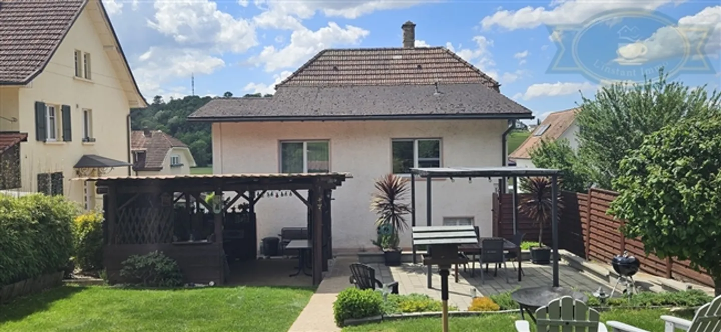 Maison multifonctionnelle au bord de la forêt à Boncourt - Photo 1 sur 18