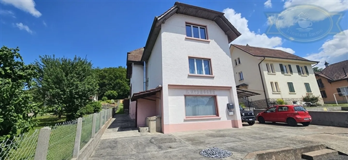 Maison multifonctionnelle au bord de la forêt à Boncourt - Photo 2 sur 18