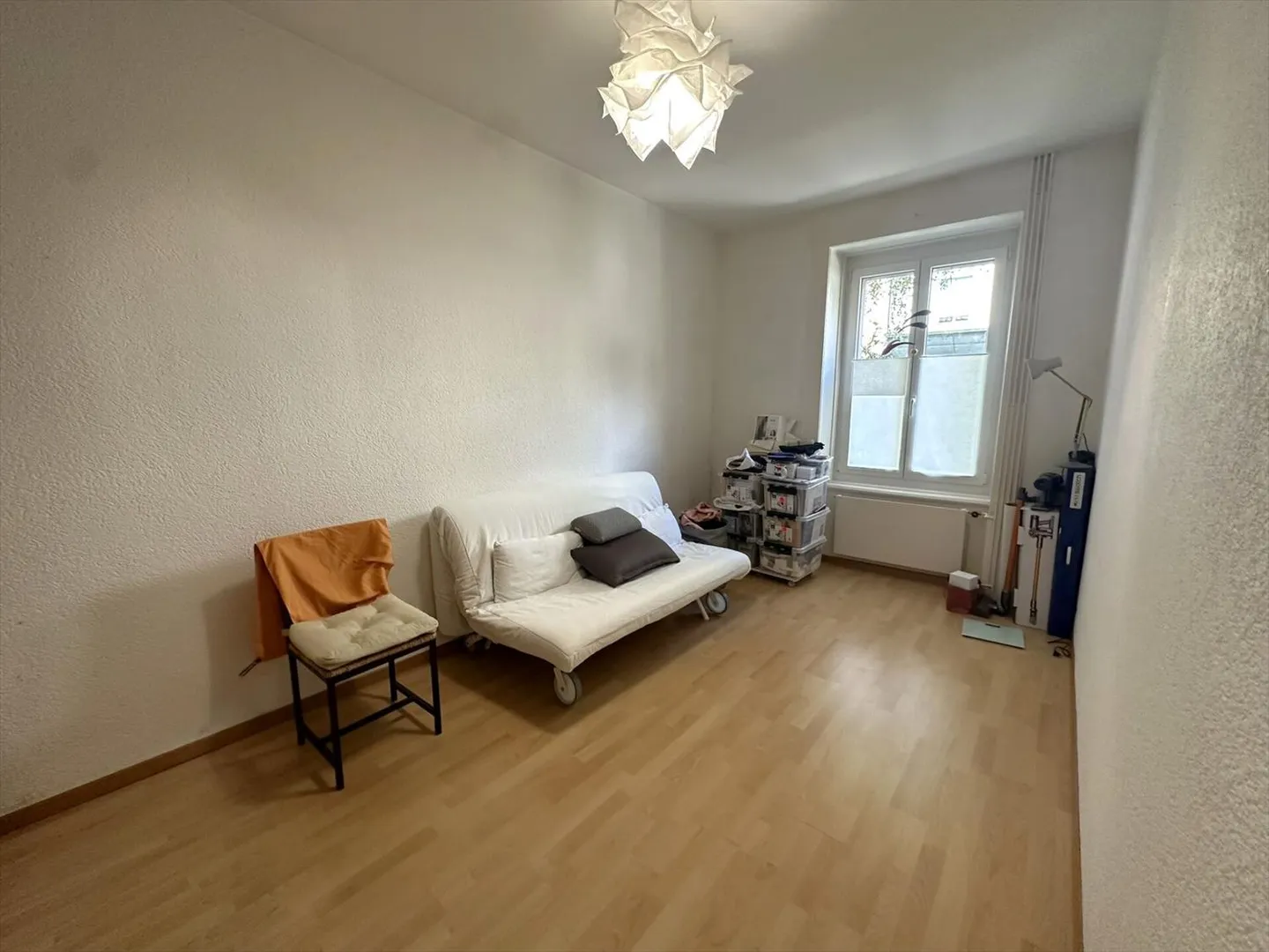 Bienne, bel appartamento di 3 stanze al piano terra, garage - Foto 8 di 10