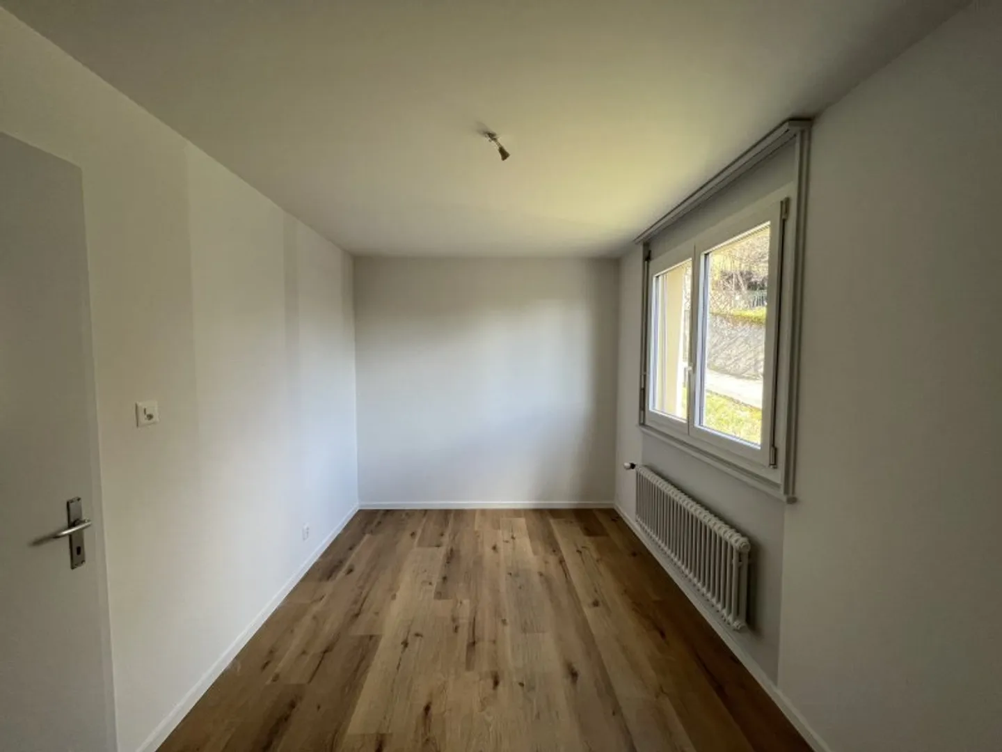 02121 - Appartement 3 pièces - Suchiez 21 - NEUCHATEL - Photo 3 sur 5