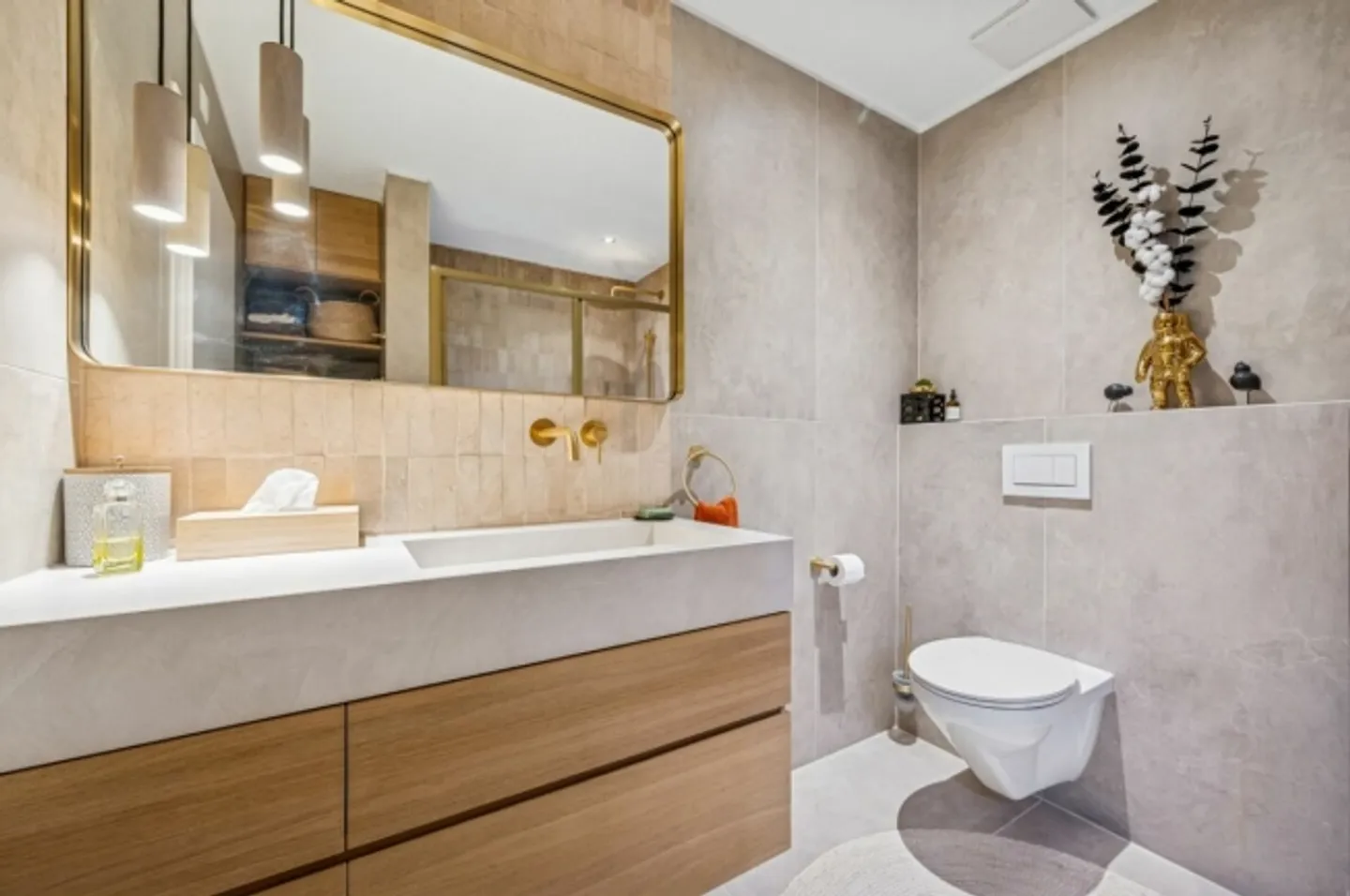 Appartement de jardin moderne sur le canal de Zihl avec place de parking - Photo 5 sur 13