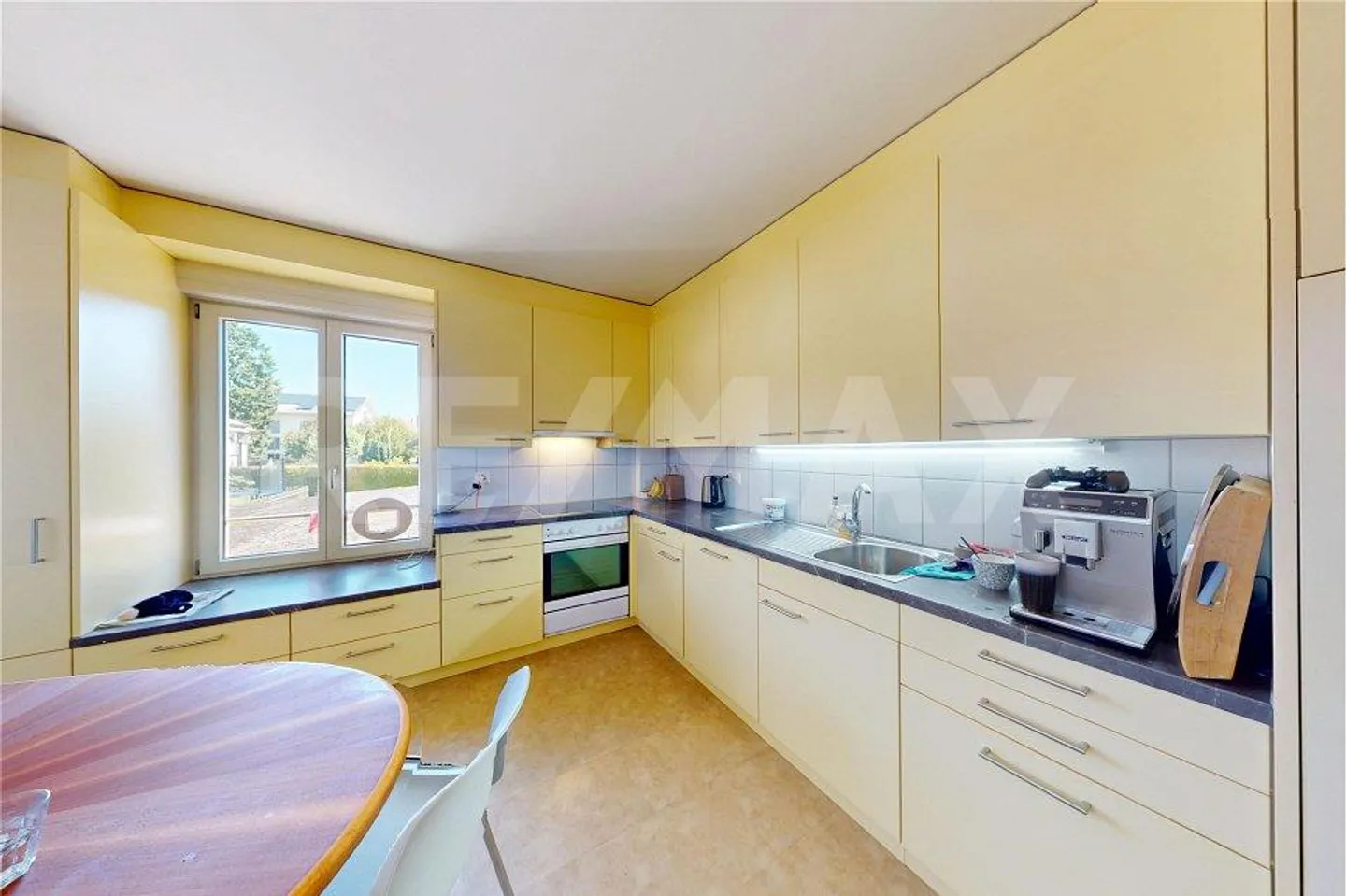 Clever investiert: Dreifamilienhaus in Aarberg mit Atelier und Garten - Foto 6 von 13