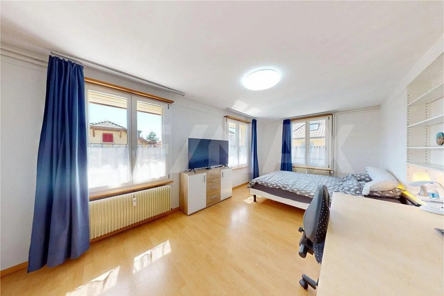 Clever investiert: Dreifamilienhaus in Aarberg mit Atelier und Garten - Foto 10 von 13