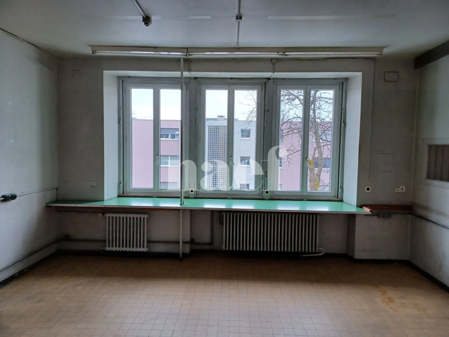 Bright commercial space of about 200m2 - Photo 5 of 13