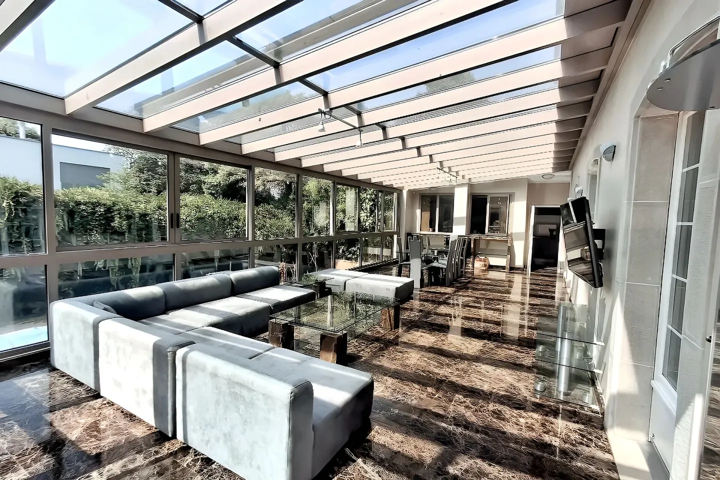 Zu vermieten - Magnifisches Einfamilienhaus mit Pool in Collonge-Bellerive - Foto 2 von 11