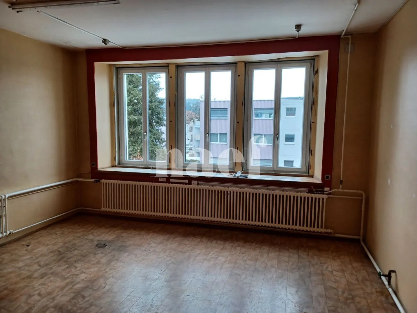 Bright commercial space of about 200m2 - Photo 7 of 13