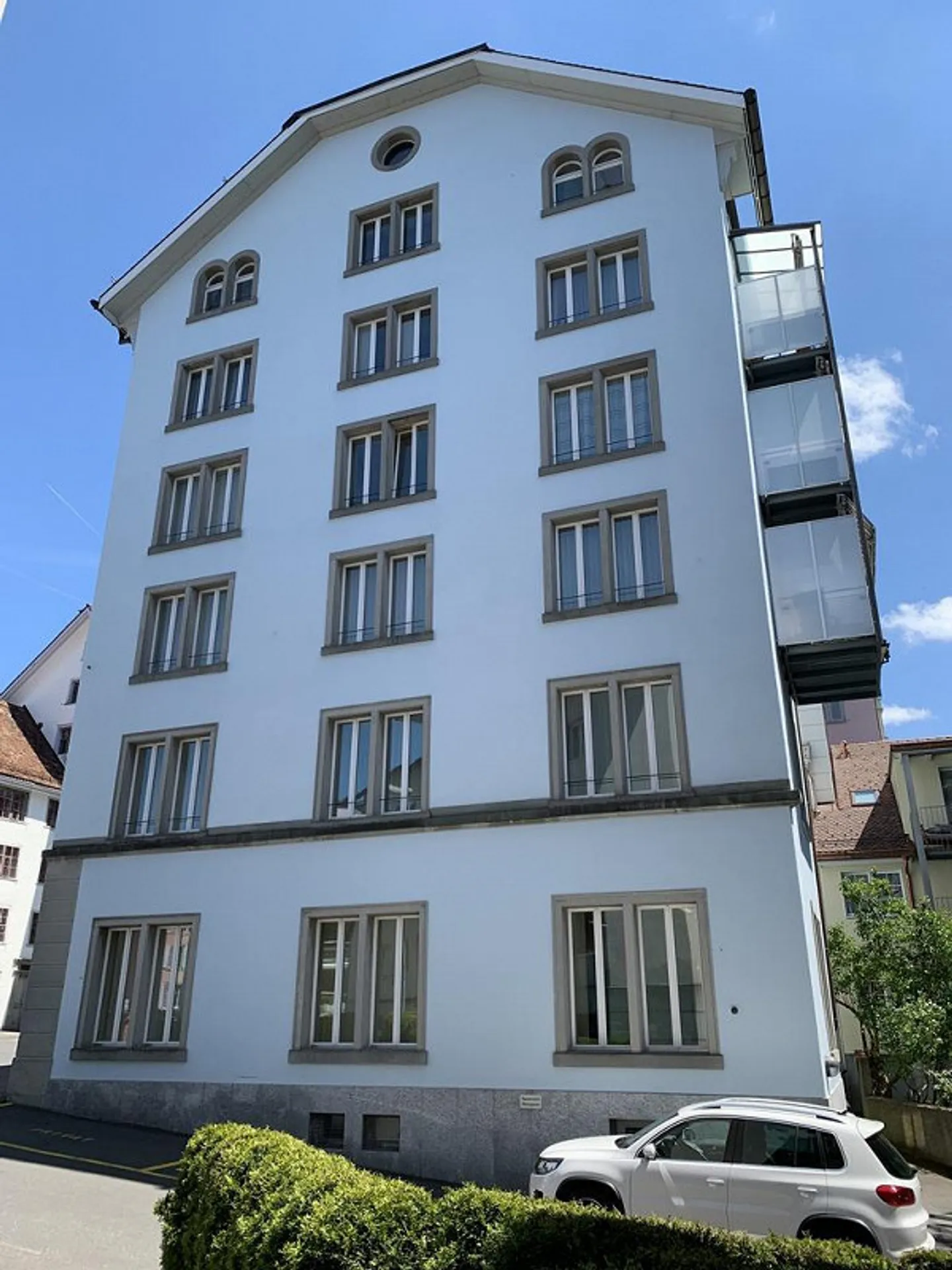 Office / Retail Space - Photo 2 of 6