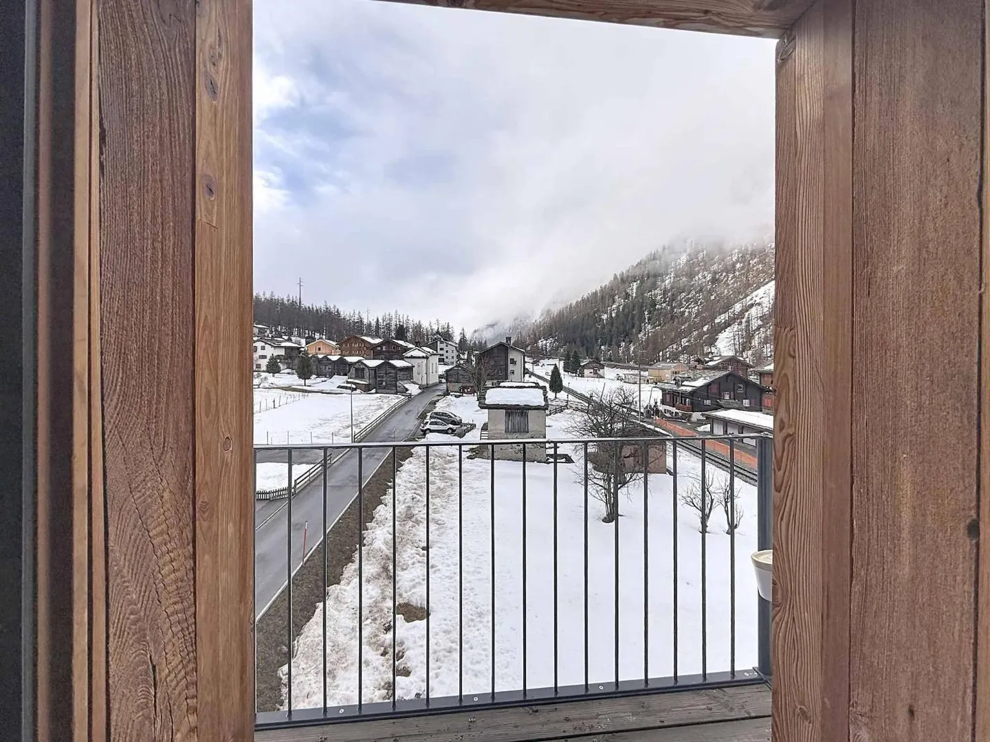 Charmante 3 1/2 Zimmer Dachwohnung im Herzen von Randa - Foto 6 von 8