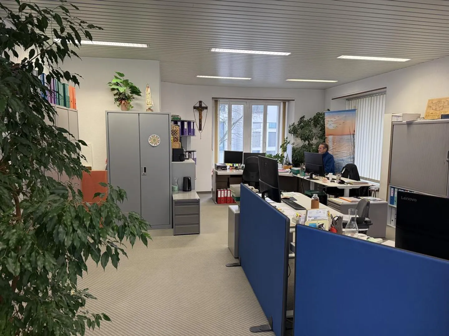 Office / Retail Space - Photo 3 of 6