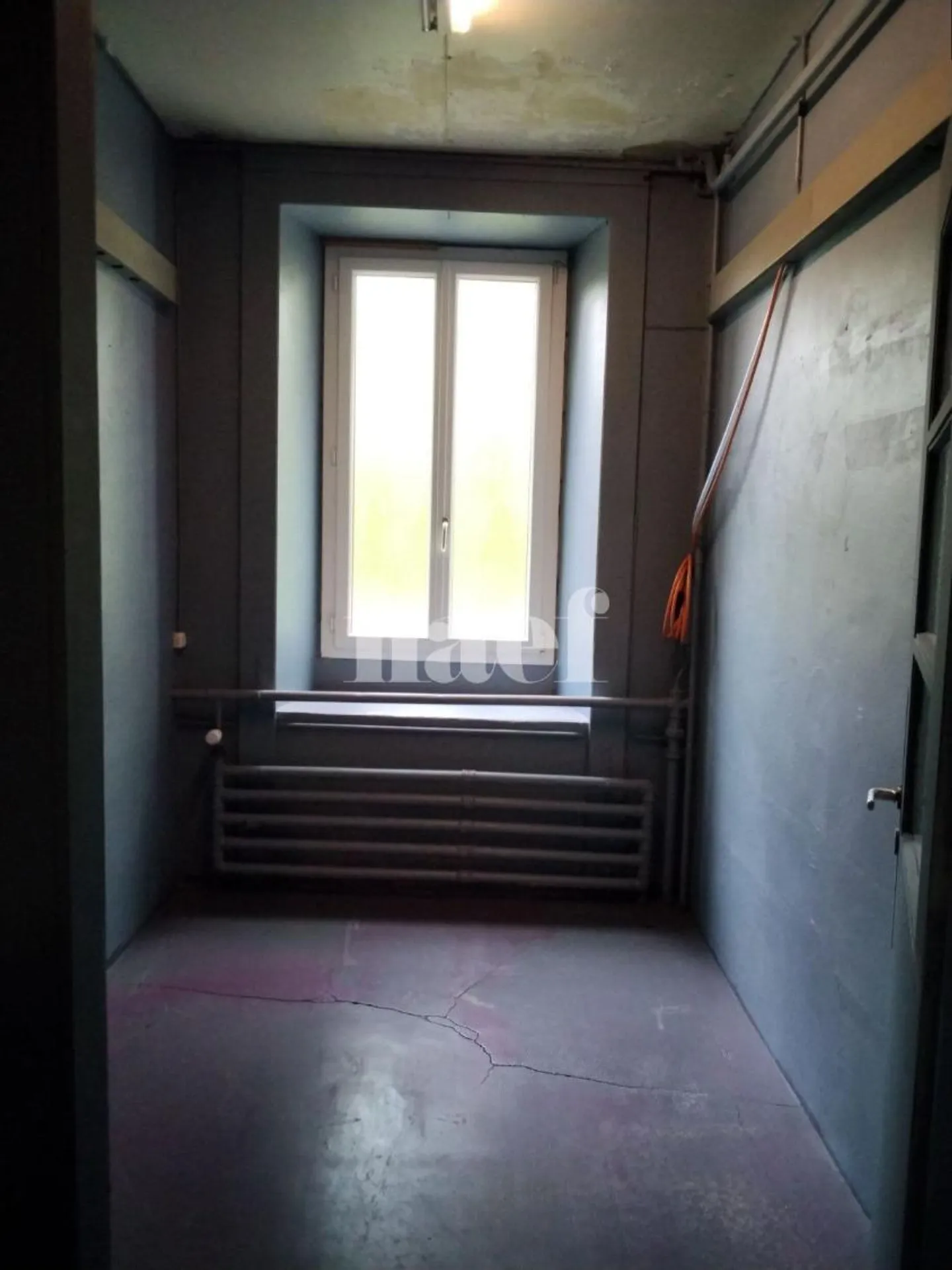 Bright commercial space of about 200m2 - Photo 11 of 13