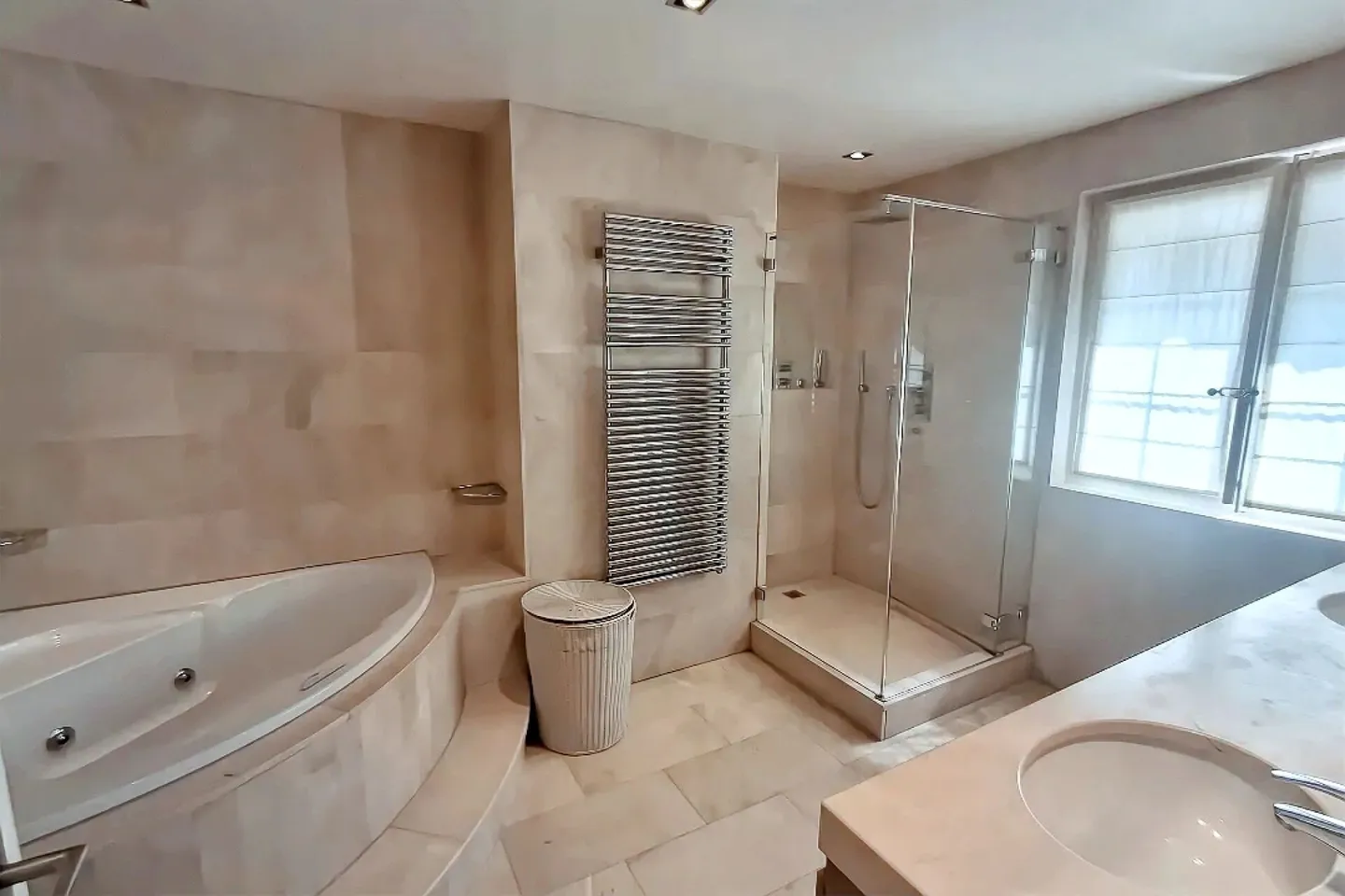 Zu vermieten - Magnifisches Einfamilienhaus mit Pool in Collonge-Bellerive - Foto 6 von 11