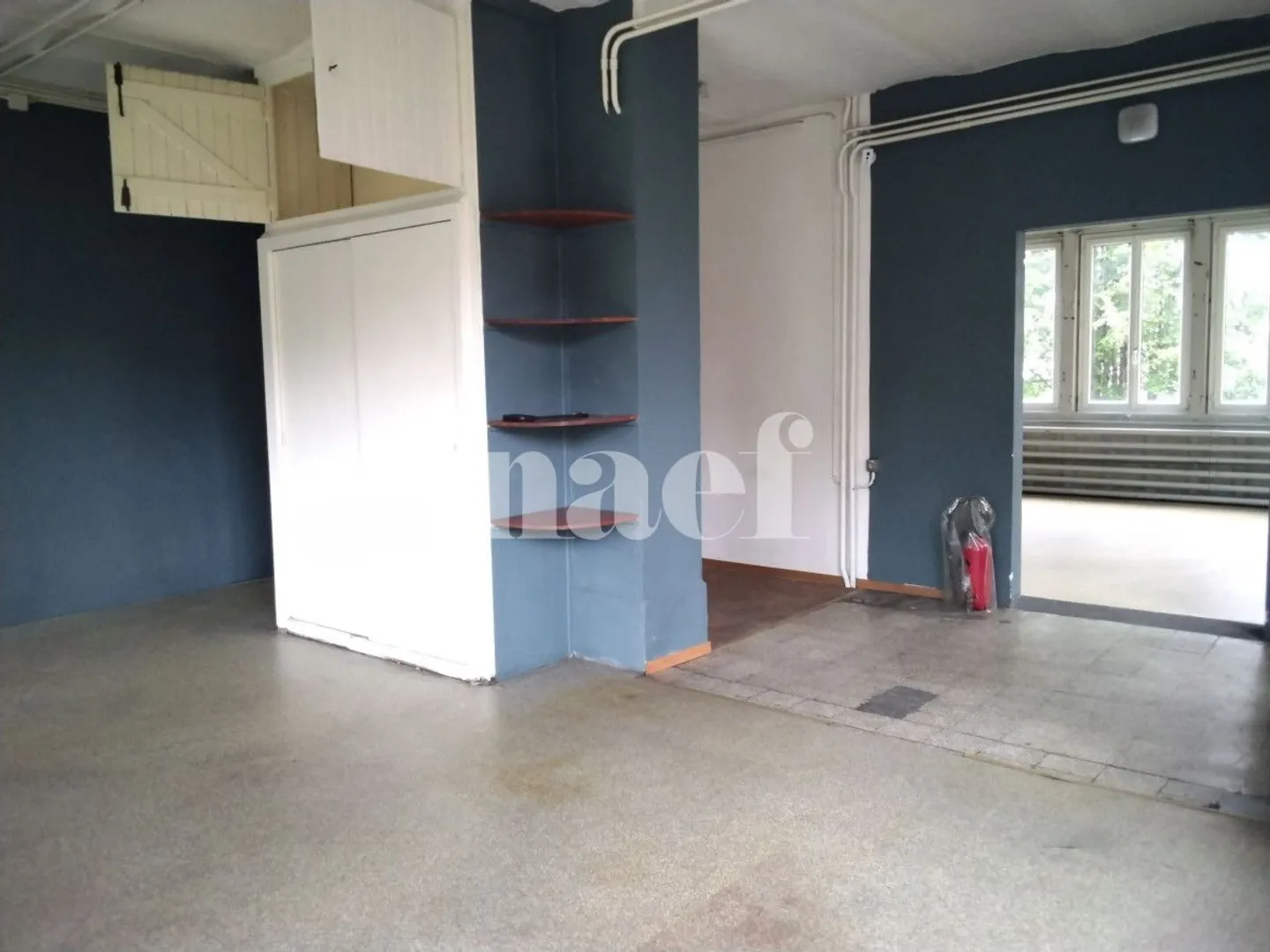 Bright commercial space of about 200m2 - Photo 12 of 13