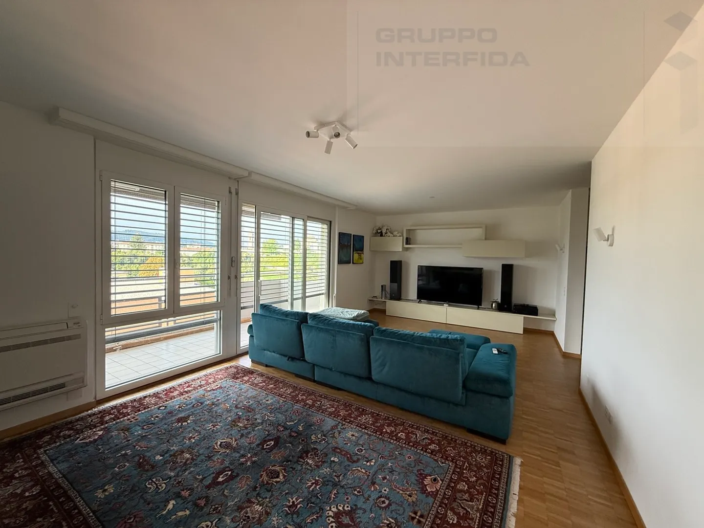 Proprietà residenziale stabile con 5 unità in affitto - Foto 8 di 12