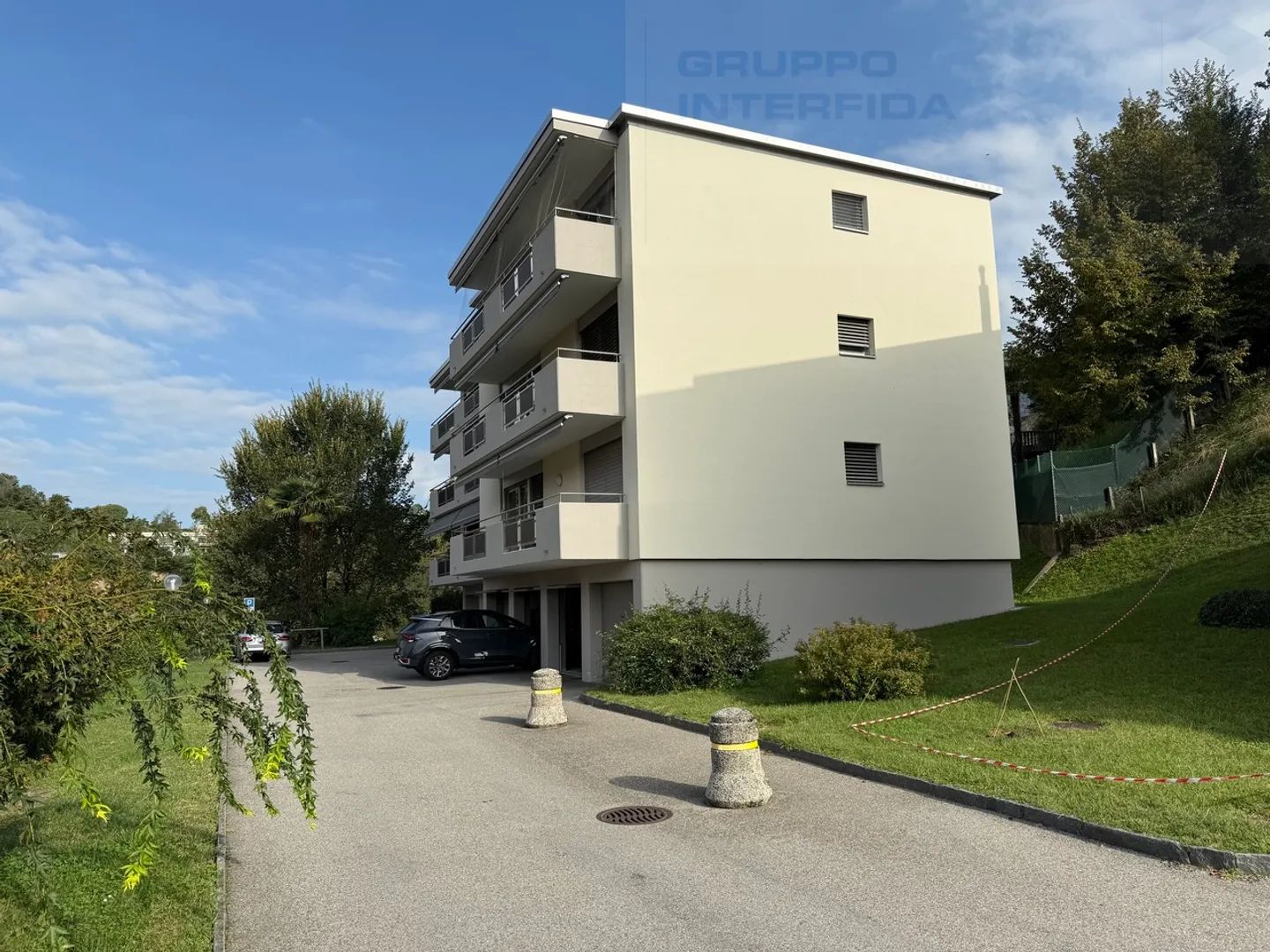 Proprietà residenziale stabile con 5 unità in affitto - Foto 3 di 12