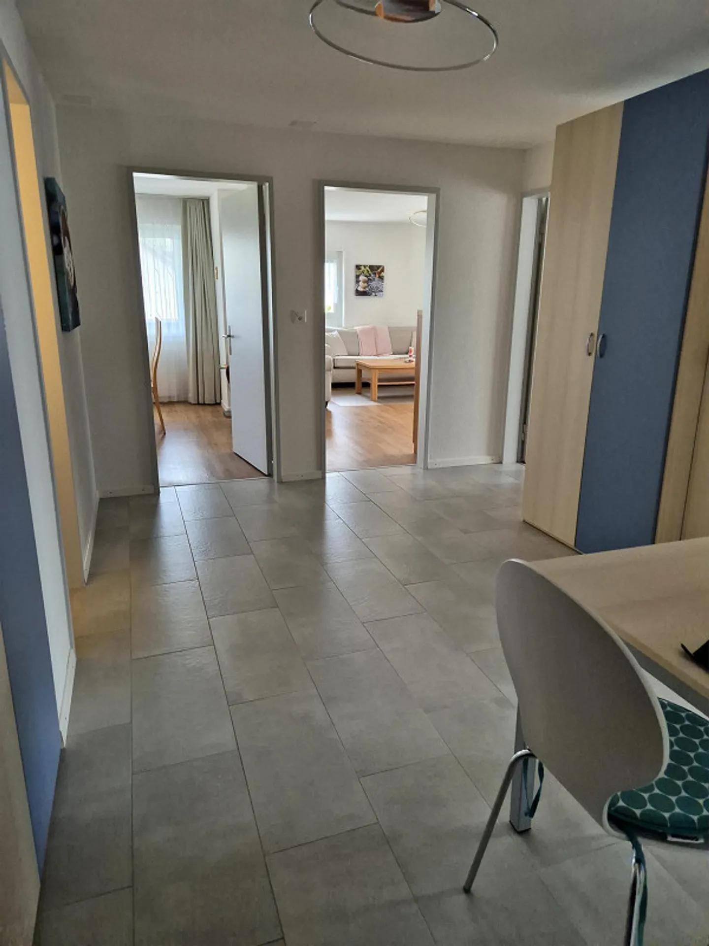 Appartamento soleggiato di 3,5 stanze - Foto 3 di 18