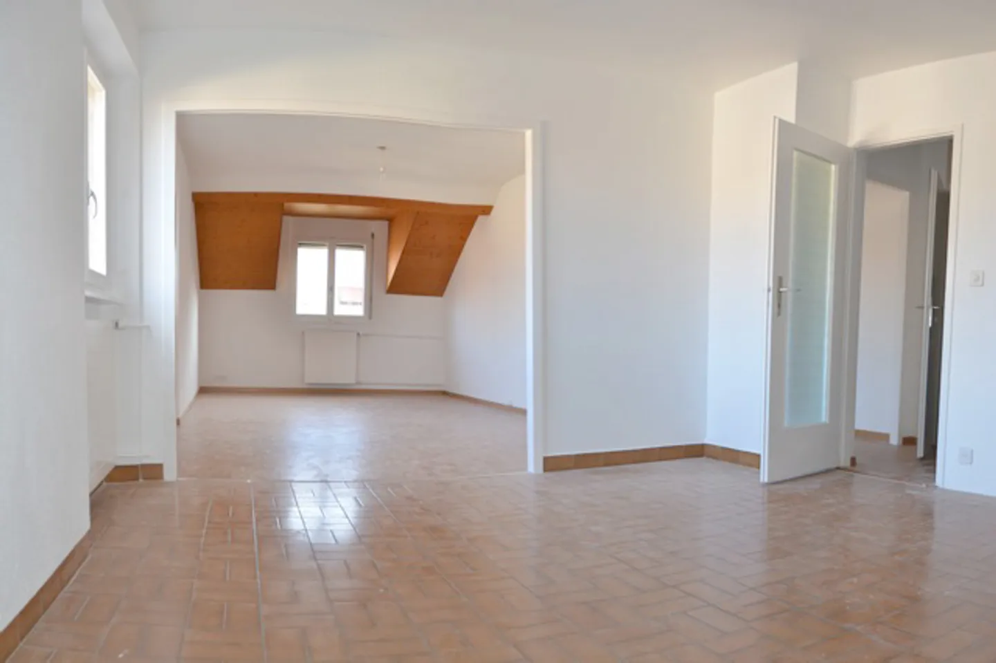 Charmant Appartement Attique - Photo 2 sur 7