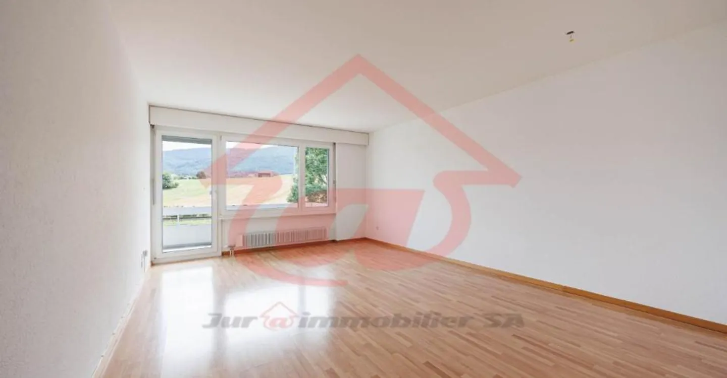Bright 4.5 Room Apartment - Photo 1 of 16