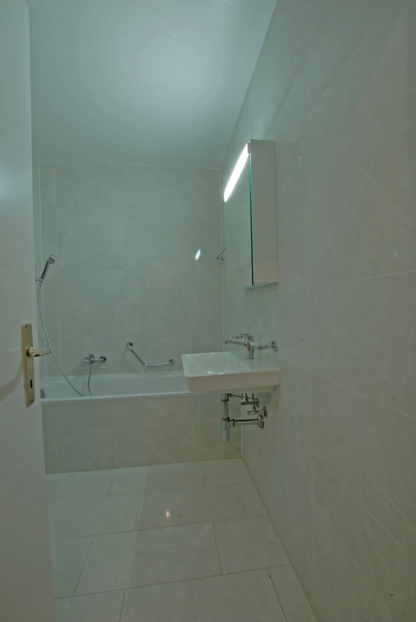 Charmant Appartement Attique - Photo 6 sur 7