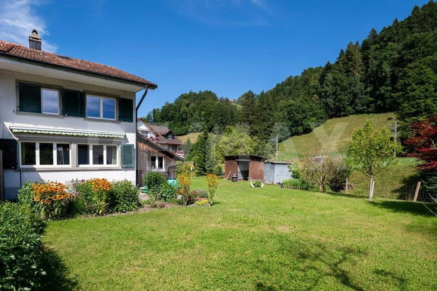 Casa a schiera ben tenuta con terreno edificabile - Foto 5 di 13