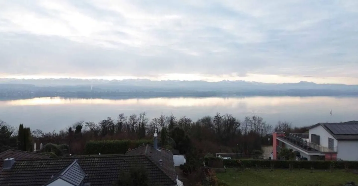 Einzigartiges Grundstück mit Seeblick - Foto 3 von 9