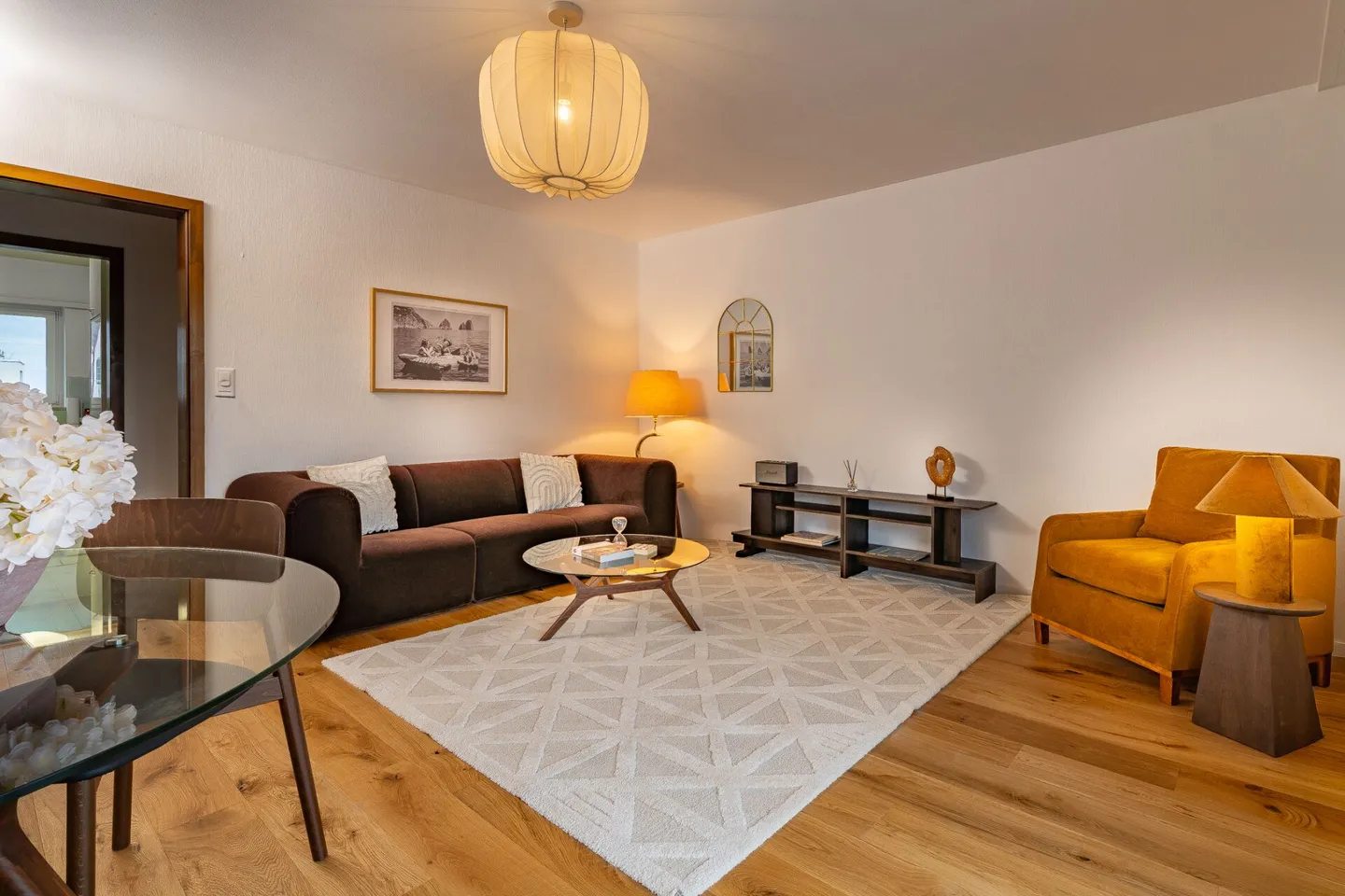 Stylish 3.5-room apartment with balcony and lake view in Kilchberg - Furnished & available immediately - Photo 1 of 31