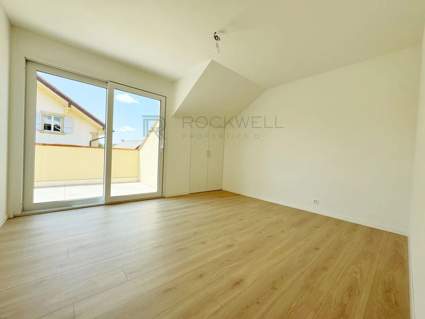 Neues 4,5-Zimmer-Apartment in einem Minergie P-zertifizierten Gebäude - Foto 3 von 10