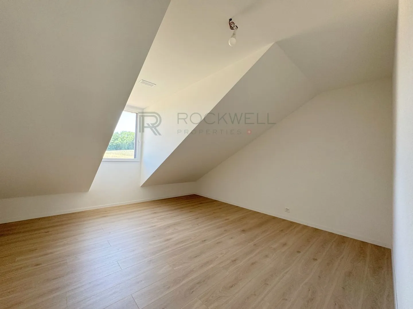 Neues 4,5-Zimmer-Apartment in einem Minergie P-zertifizierten Gebäude - Foto 4 von 10
