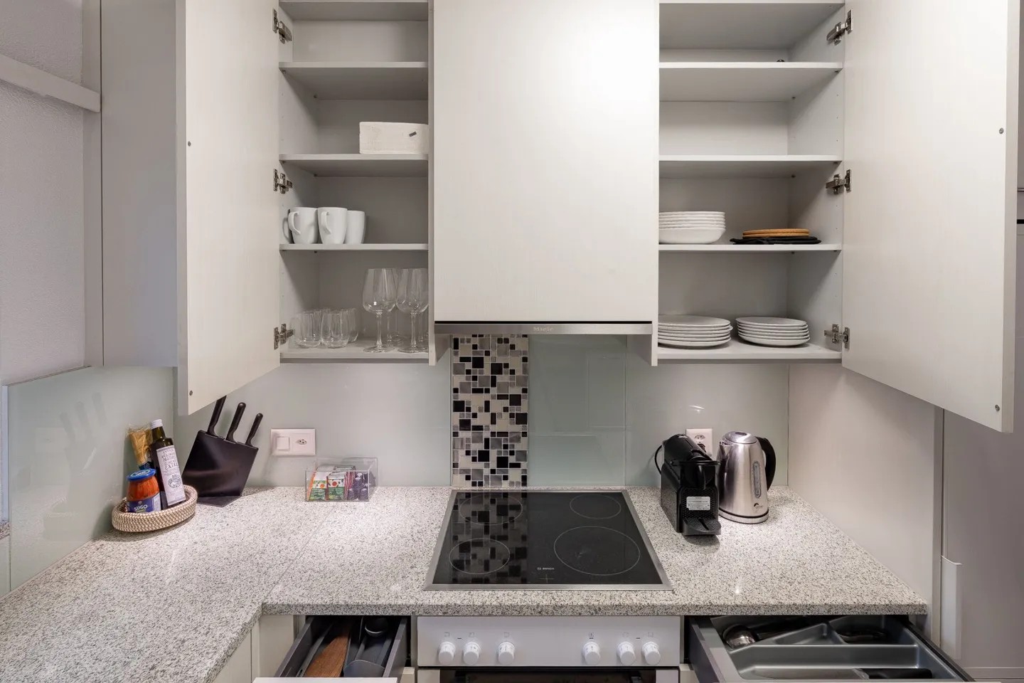 Stylish 3.5-room apartment with balcony and lake view in Kilchberg - Furnished & available immediately - Photo 8 of 31