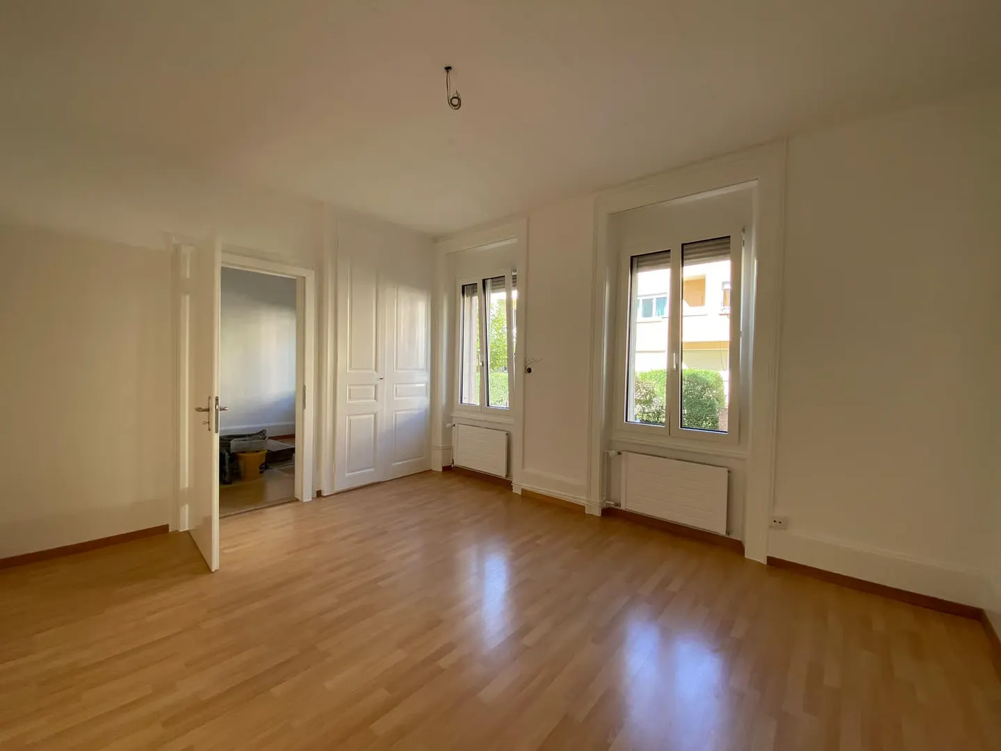 Renovated 3-room apartment with character for rent in Bienne - Photo 1 of 9