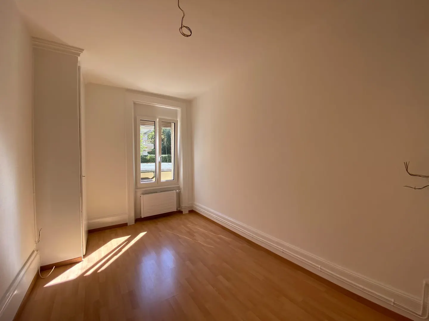 Renovated 3-room apartment with character for rent in Bienne - Photo 4 of 9