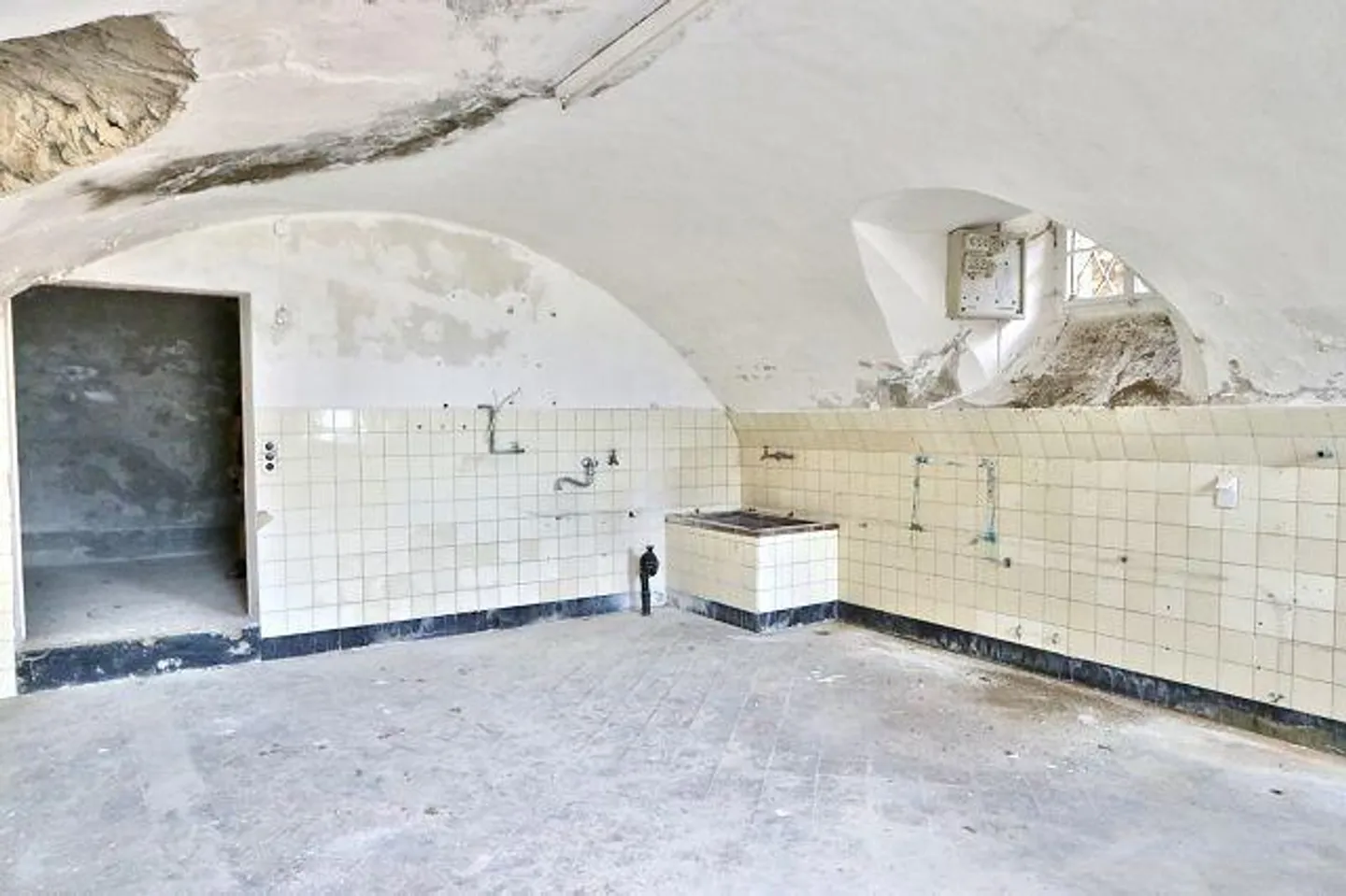Casa di 10 locali da ristrutturare - Foto 8 di 30