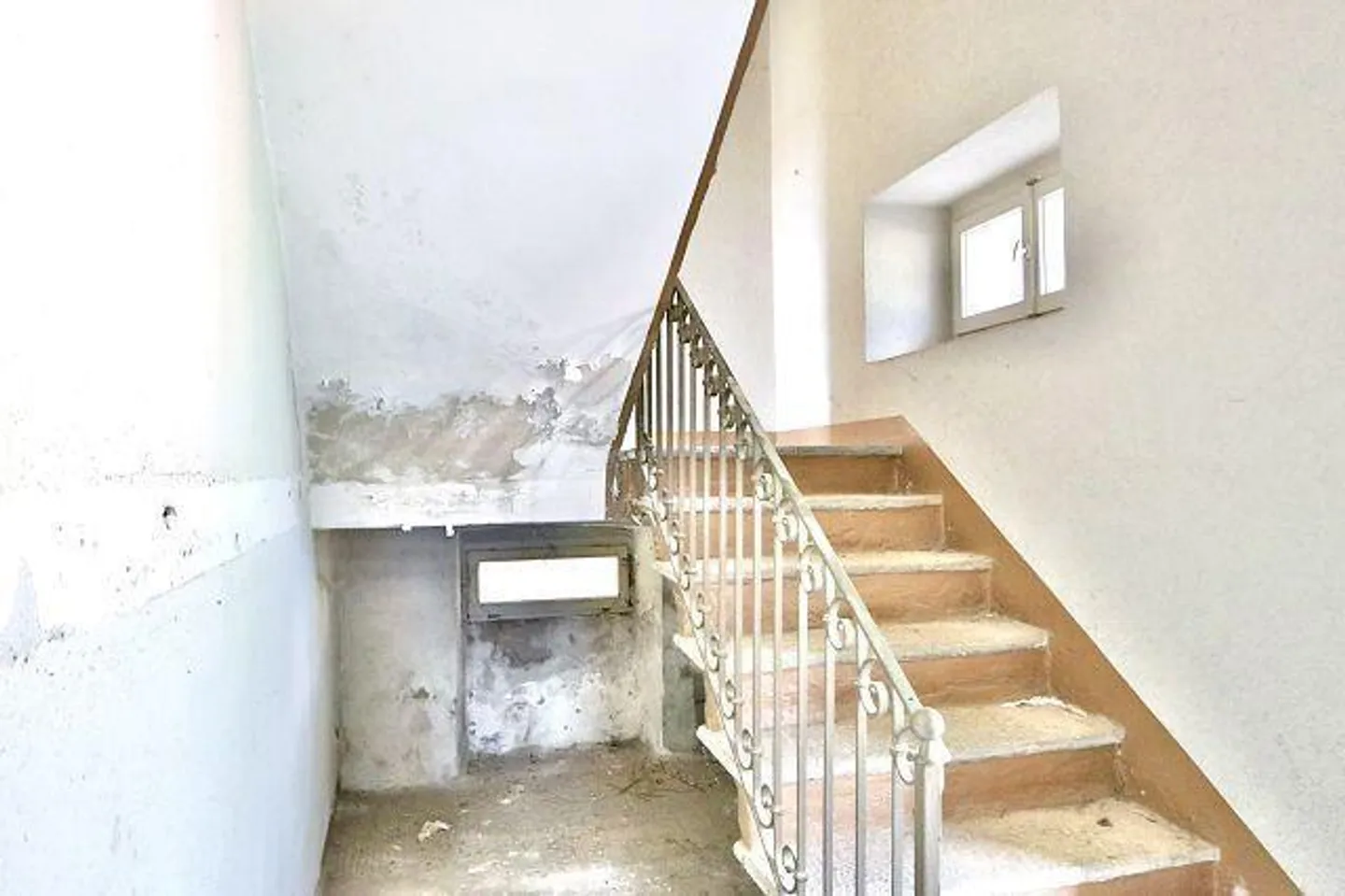 Casa di 10 locali da ristrutturare - Foto 20 di 30