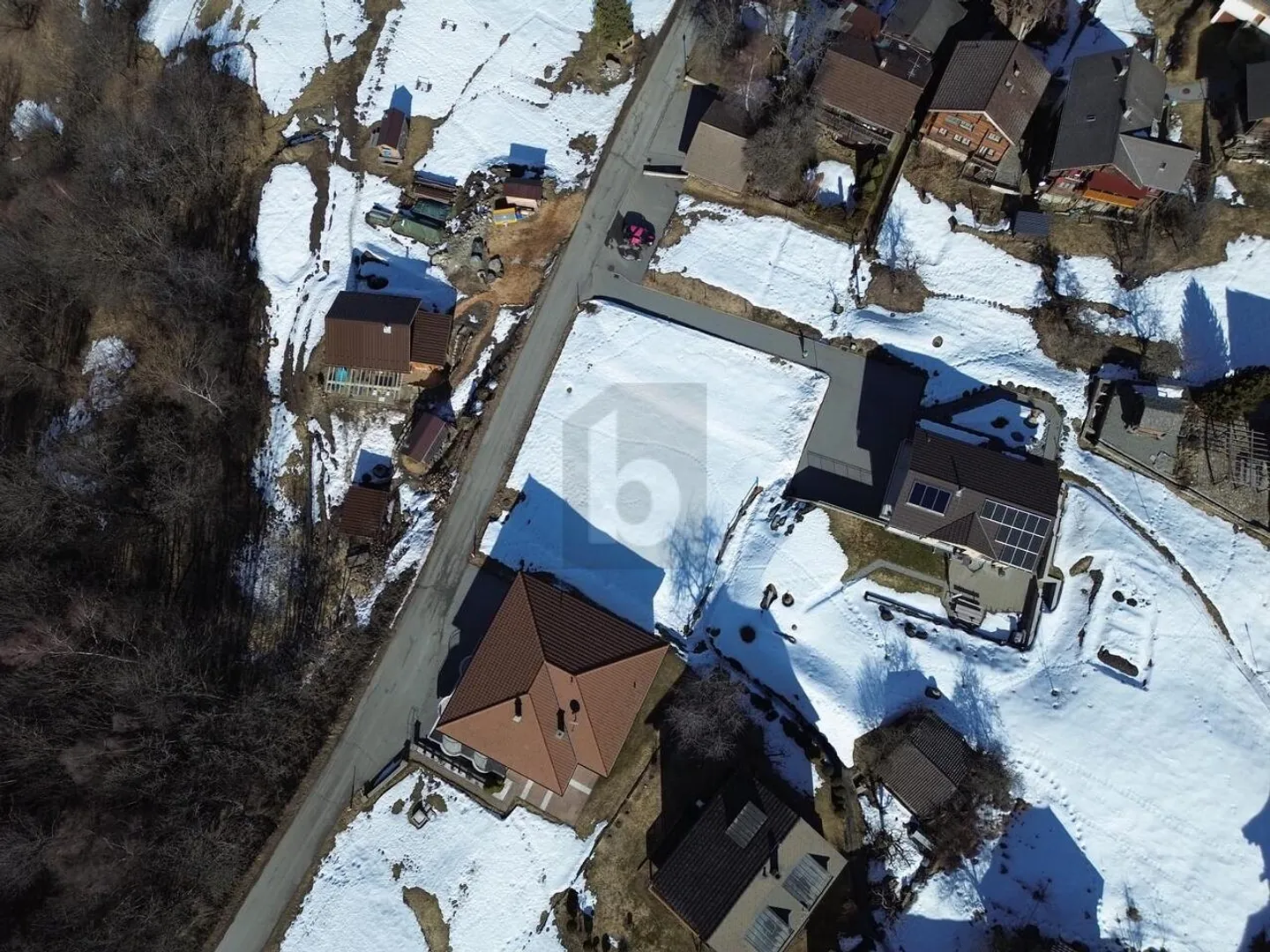 SONNIG UND RUHIG GELEGEN - Foto 3 von 4